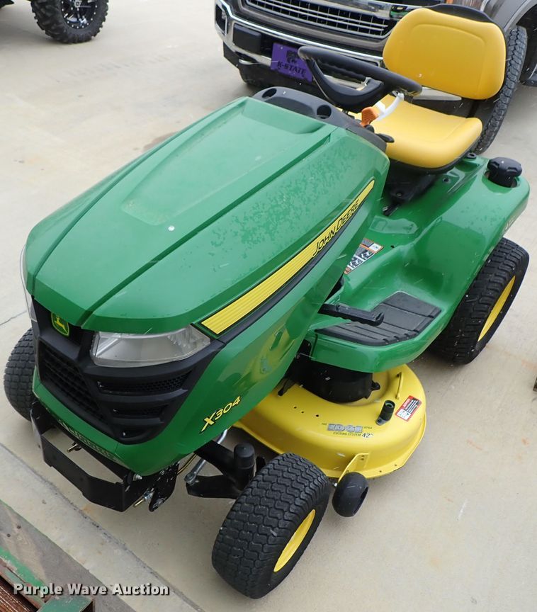 image for item FK9524 2014 John Deere X304 lawn mower