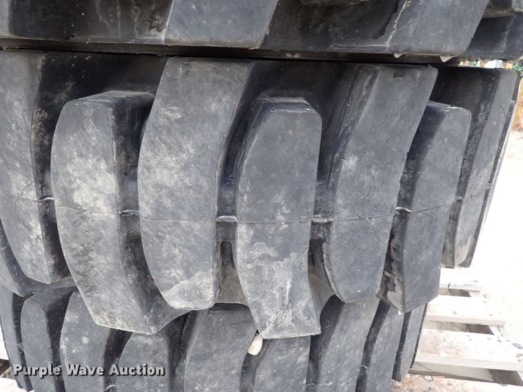 image for item FK9539 (3) 2016 John Deere 14x17.5 solid tires