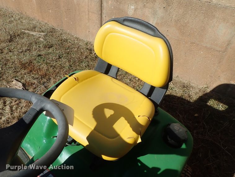 image for item FK9558 2007 John Deere X304 lawn mower