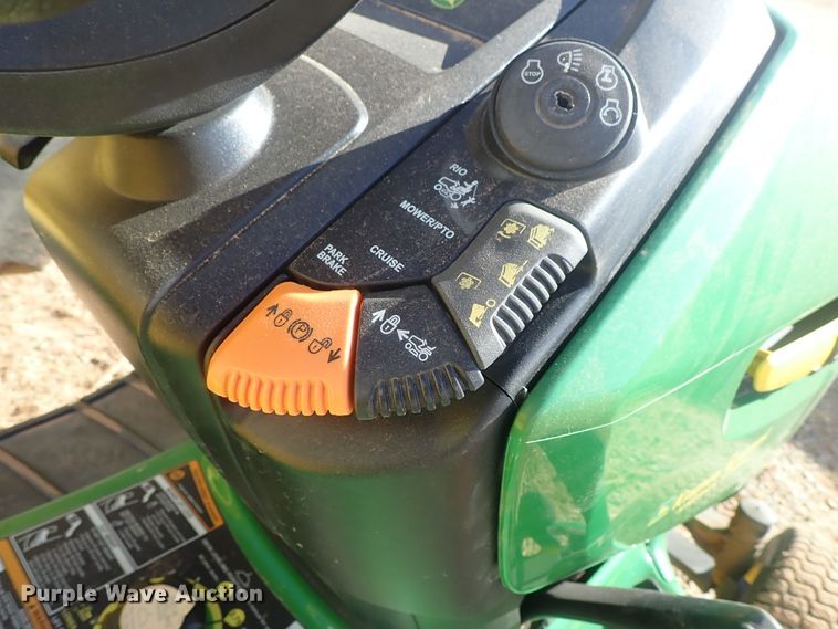 image for item FK9558 2007 John Deere X304 lawn mower