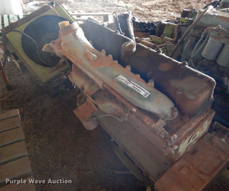 image for item FK9763 Mercedes-Benz six cylinder diesel engine