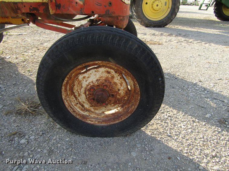 image for item FO9391 Allis Chalmers D14 tractor