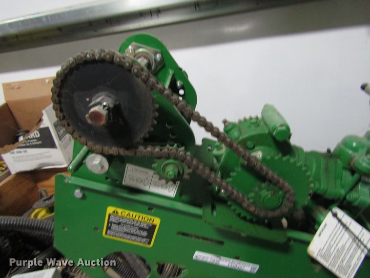 image for item FO9407 John Deere LM2455JD fertilizer system