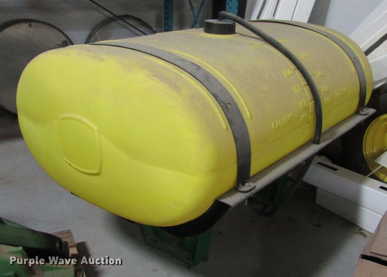 image for item FO9407 John Deere LM2455JD fertilizer system