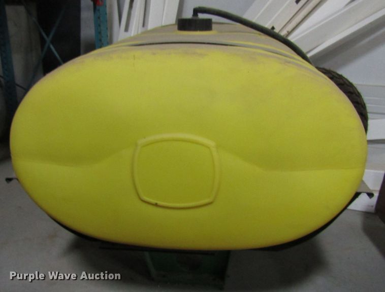 image for item FO9407 John Deere LM2455JD fertilizer system