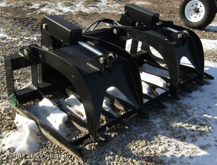 image for item FO9408 DFM HD72 skid steer grapple bucket