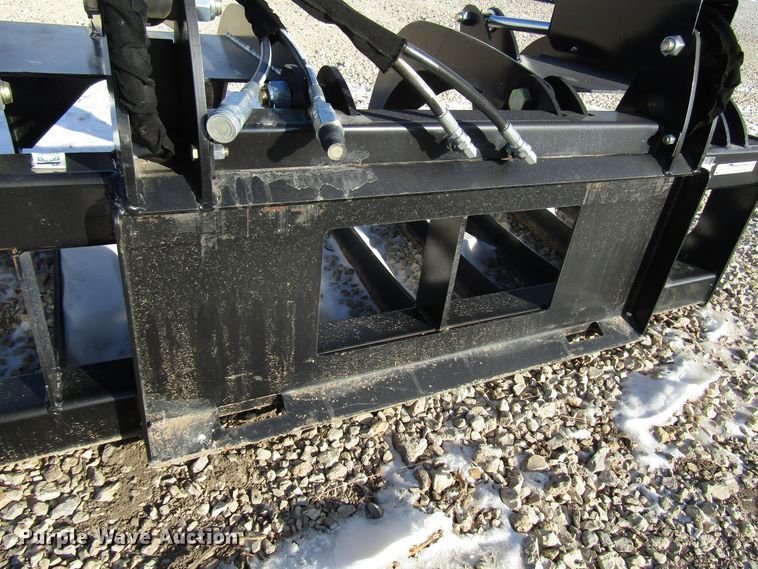 image for item FO9408 DFM HD72 skid steer grapple bucket