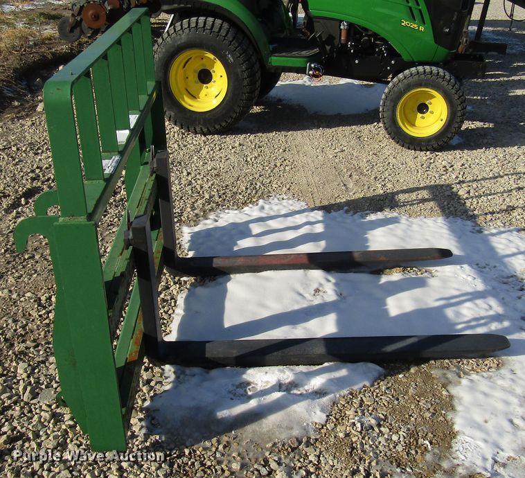 image for item FO9410 Tri-L LPWW-H480 pallet forks