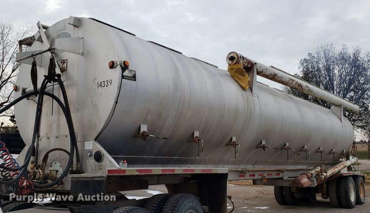 image for item FW9547 2000 Warren AT-36-SER9 feed delivery trailer