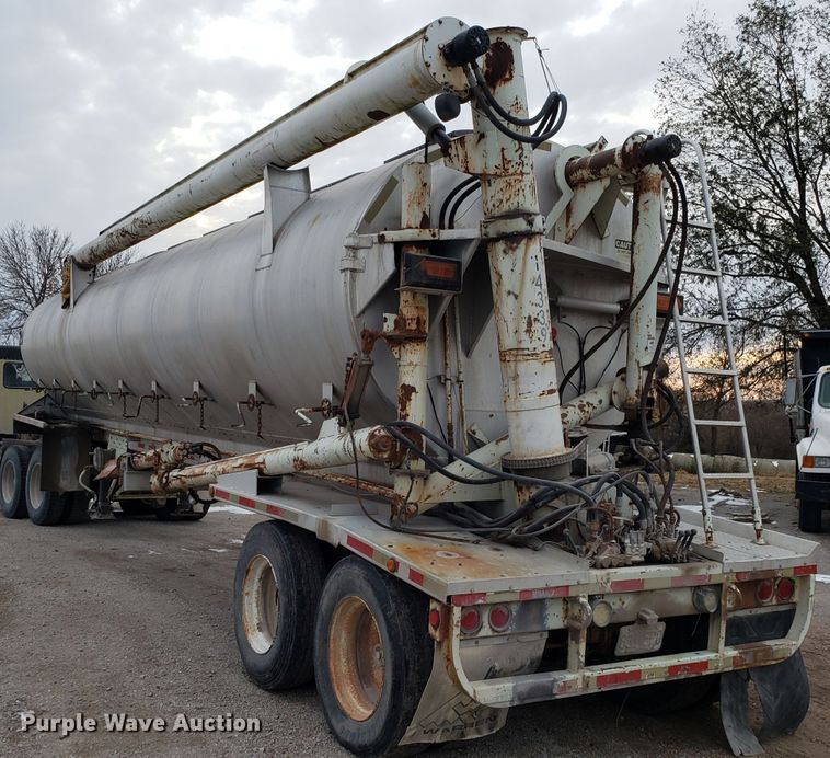 image for item FW9547 2000 Warren AT-36-SER9 feed delivery trailer