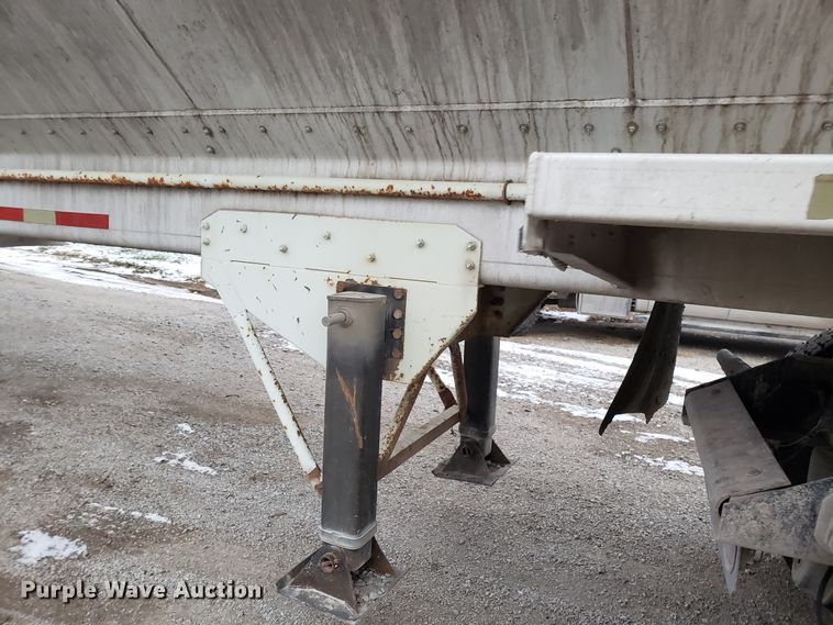 image for item FW9547 2000 Warren AT-36-SER9 feed delivery trailer