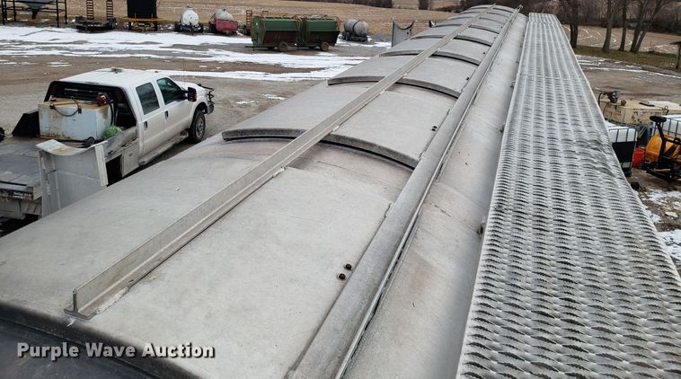 image for item FW9547 2000 Warren AT-36-SER9 feed delivery trailer