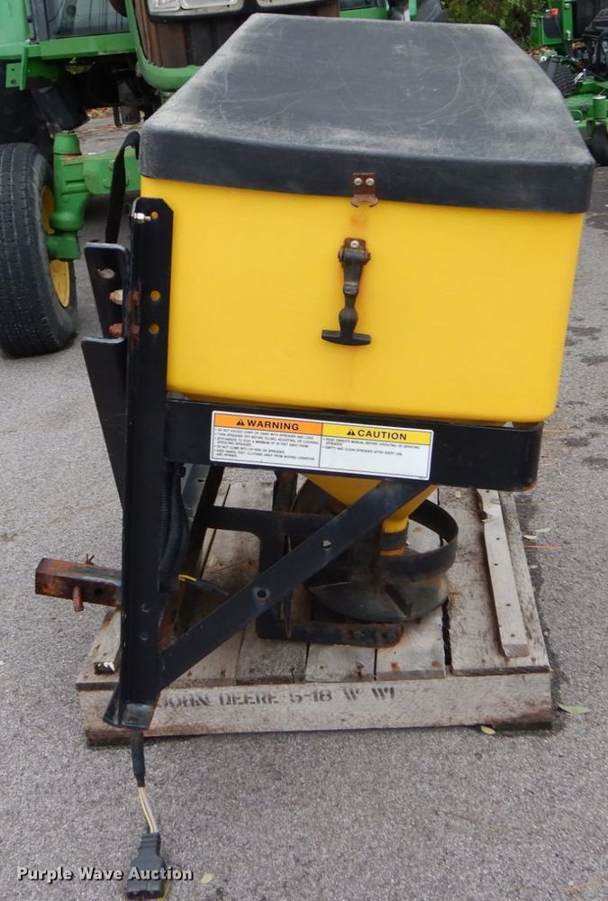 image for item GC9358 Fisher 1000 spreader
