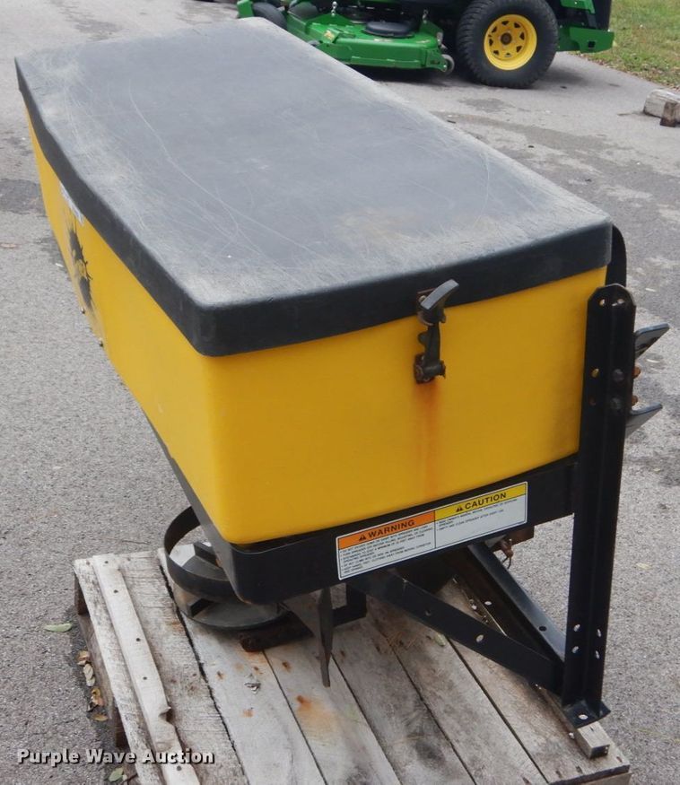 image for item GC9358 Fisher 1000 spreader