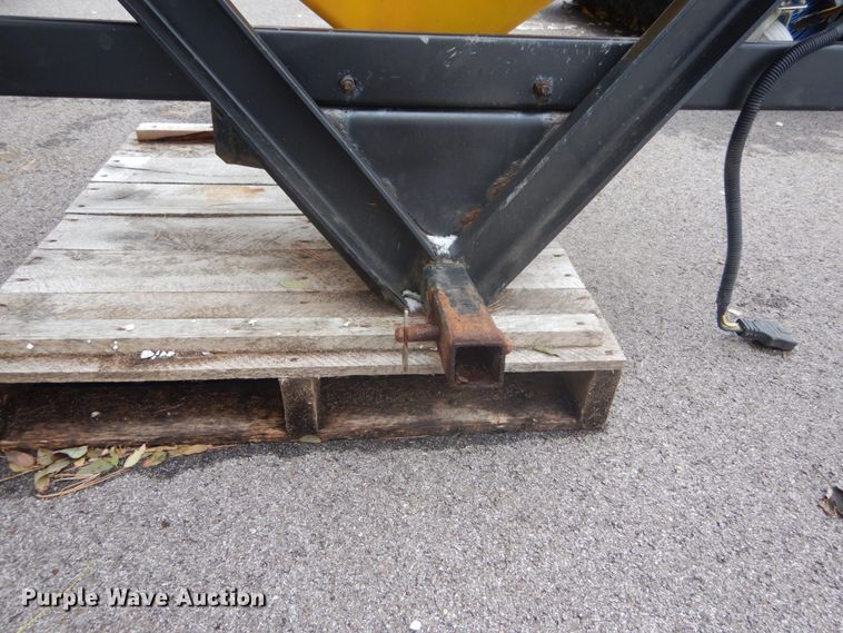 image for item GC9358 Fisher 1000 spreader