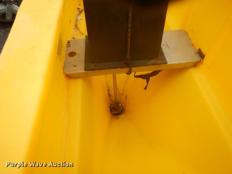 image for item GC9358 Fisher 1000 spreader