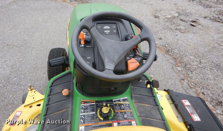 image for item GC9367 2008 John Deere X500 lawn mower