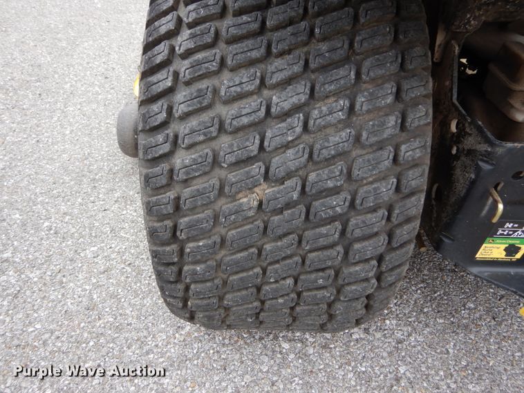 image for item GC9367 2008 John Deere X500 lawn mower