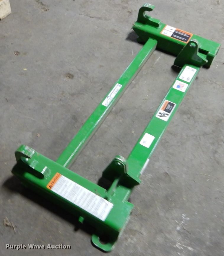 image for item GC9368 Euro/Globel to John Deere 400/500 carrier adapter