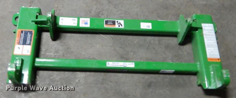 image for item GC9368 Euro/Globel to John Deere 400/500 carrier adapter