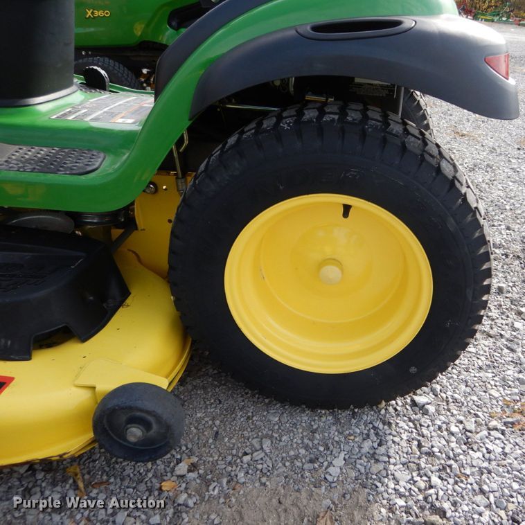 image for item GC9372 John Deere D170 lawn mower