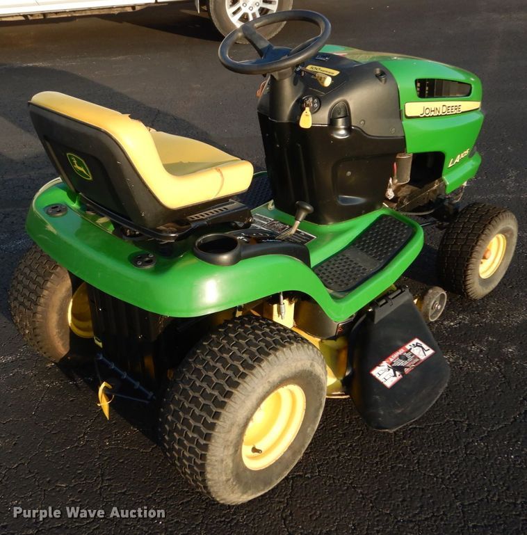 image for item GC9373 John Deere LA105 lawn mower