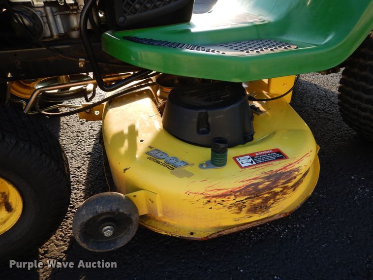 image for item GC9373 John Deere LA105 lawn mower