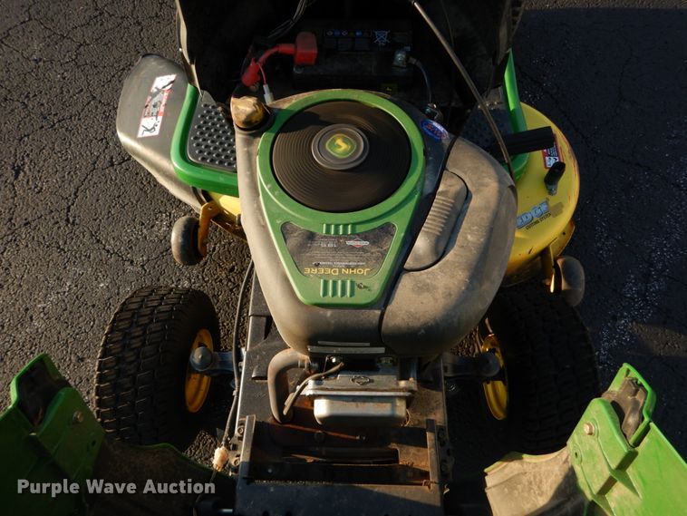 image for item GC9373 John Deere LA105 lawn mower