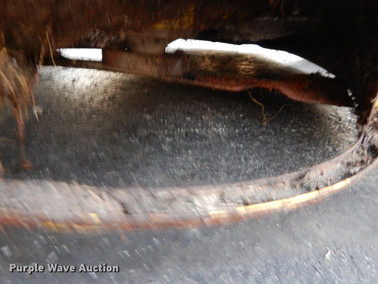 image for item GC9379 John Deere L110 lawn mower