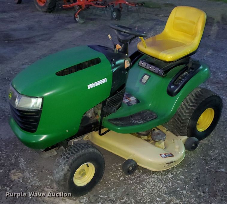 image for item GC9381 John Deere L118 lawn mower