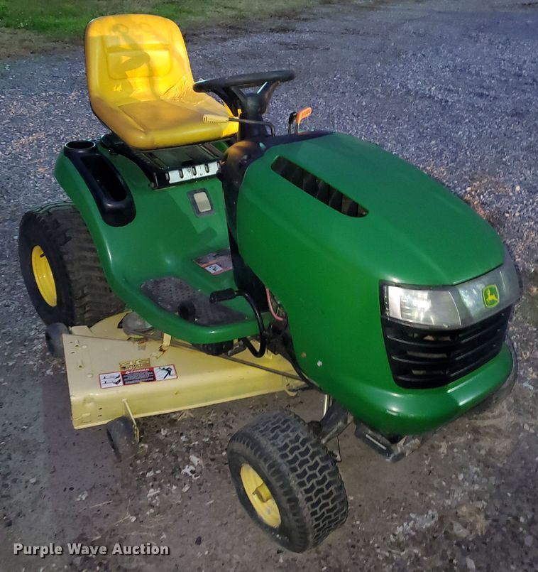 image for item GC9381 John Deere L118 lawn mower