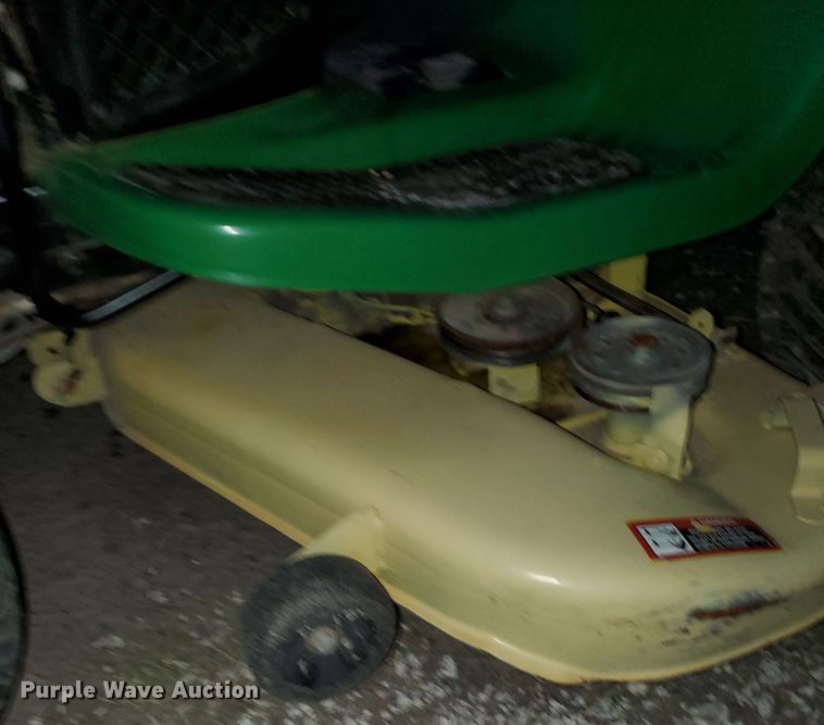 image for item GC9381 John Deere L118 lawn mower