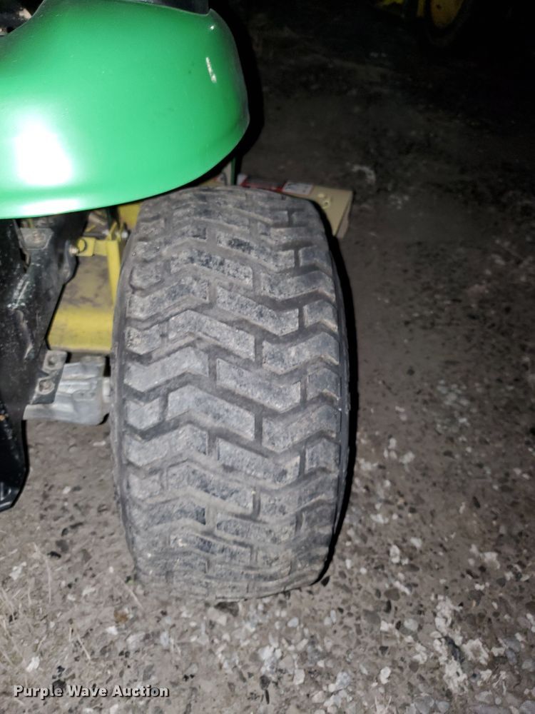 image for item GC9381 John Deere L118 lawn mower
