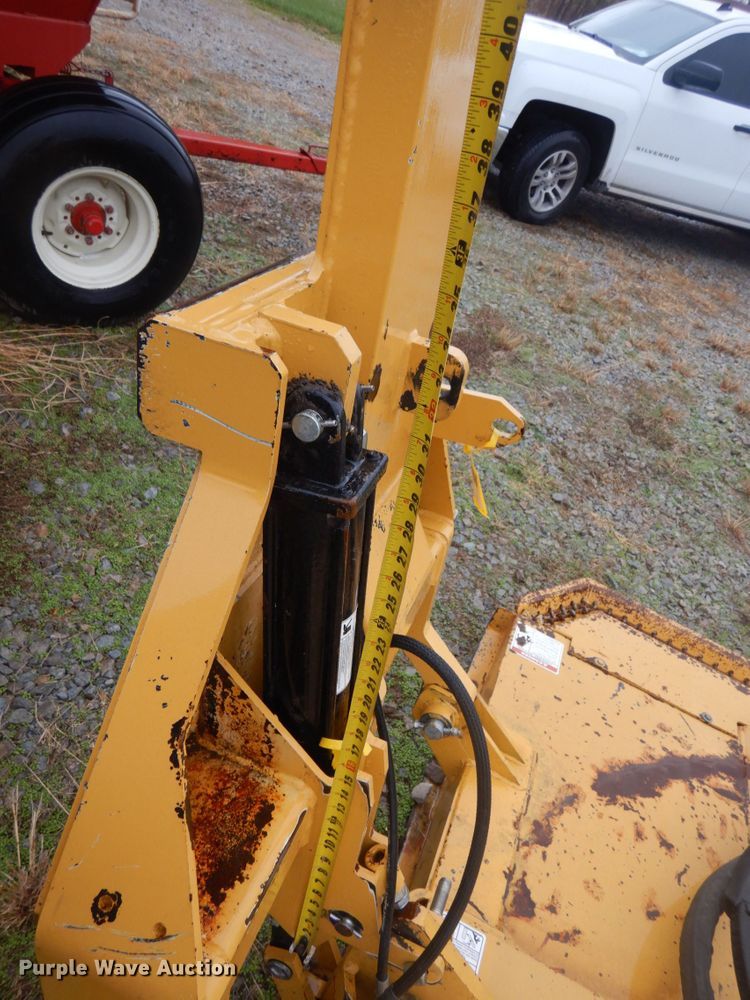 image for item GC9383 Tiger TM-72 side boom rotary mower