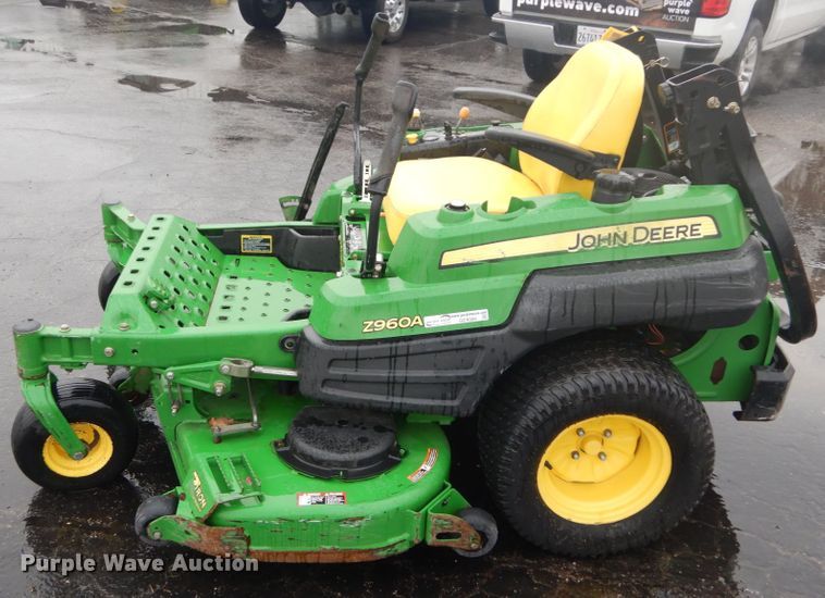 image for item GC9386 2011 John Deere 960A ZTR lawn mower