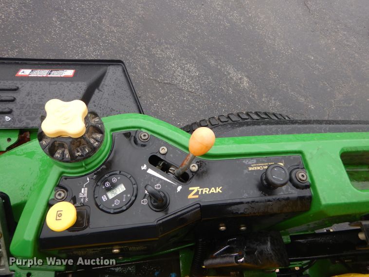 image for item GC9386 2011 John Deere 960A ZTR lawn mower