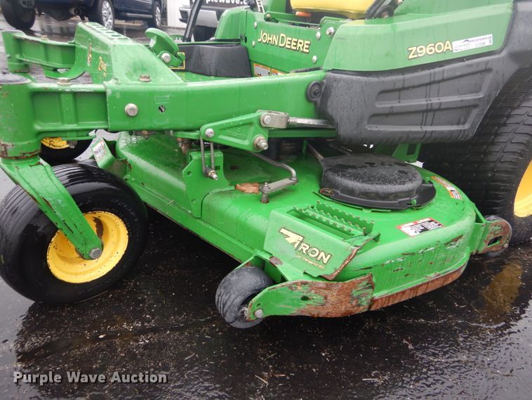 image for item GC9386 2011 John Deere 960A ZTR lawn mower