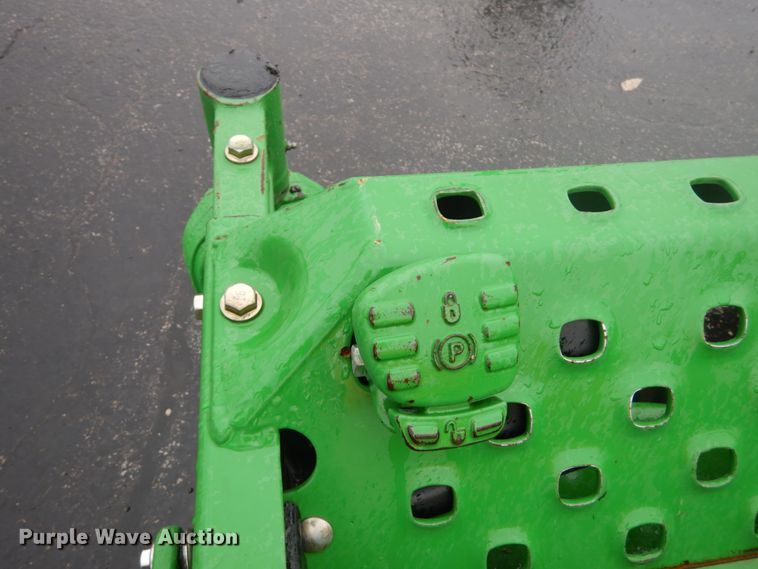 image for item GC9386 2011 John Deere 960A ZTR lawn mower