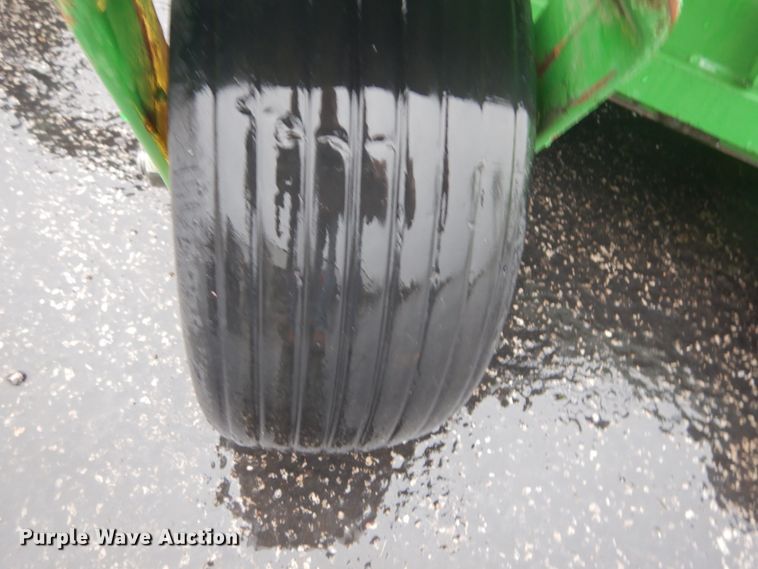 image for item GC9386 2011 John Deere 960A ZTR lawn mower