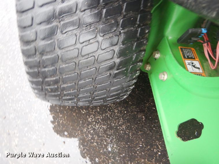 image for item GC9386 2011 John Deere 960A ZTR lawn mower