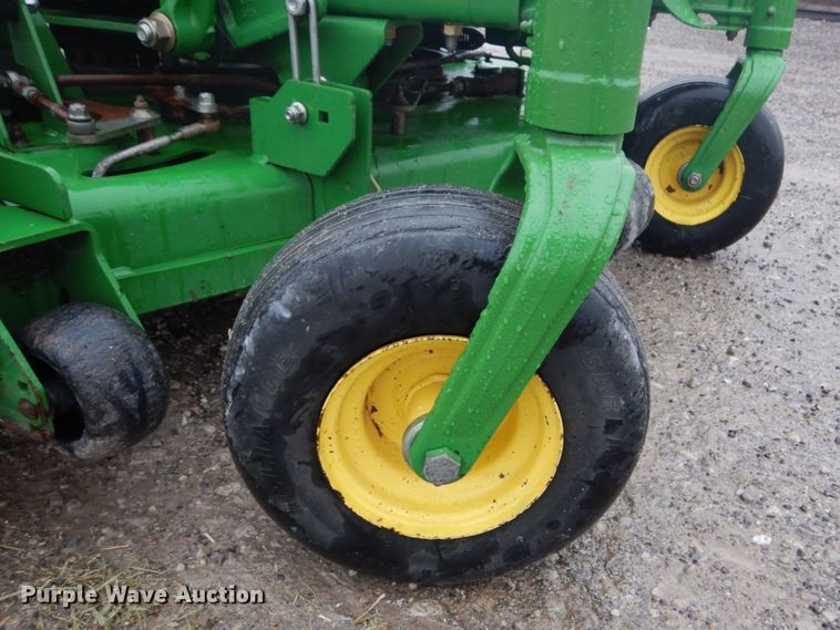 image for item GC9388 2015 John Deere Z950M ZTR lawn mower