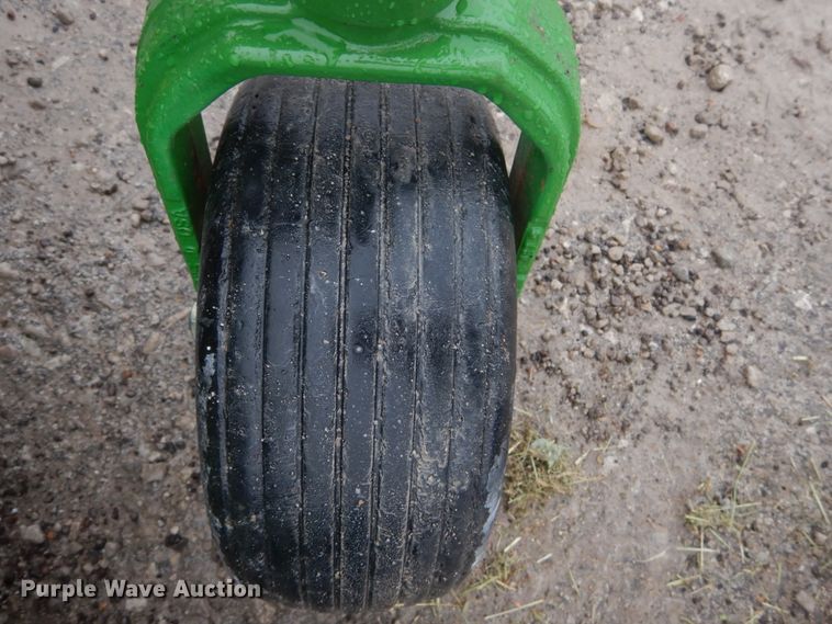 image for item GC9388 2015 John Deere Z950M ZTR lawn mower