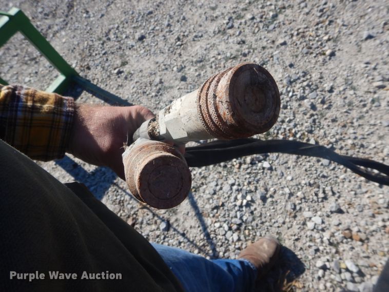 image for item GF9794 John Deere MP84B multi-purpose bucket