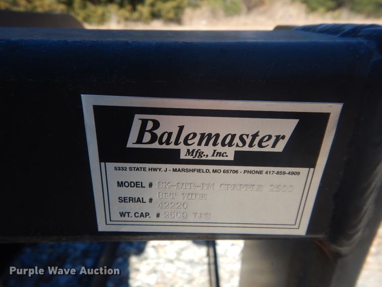 image for item GF9795 Balemaster SK-STR-EM Grapple 2500 grapple bucket