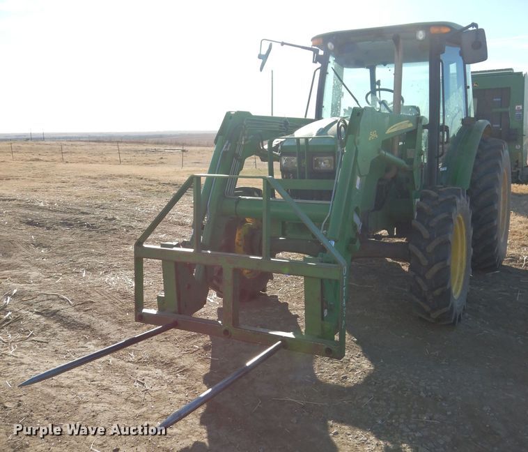 image for item GF9830 2007 John Deere 5625 tractor