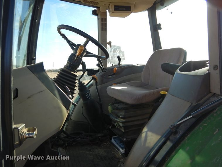image for item GF9830 2007 John Deere 5625 tractor