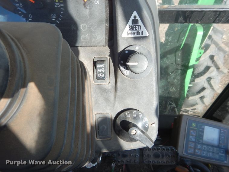 image for item GF9830 2007 John Deere 5625 tractor