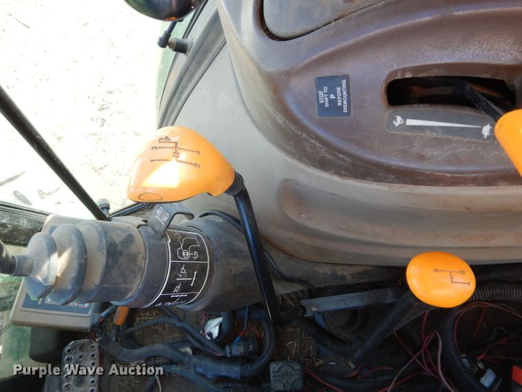 image for item GF9830 2007 John Deere 5625 tractor