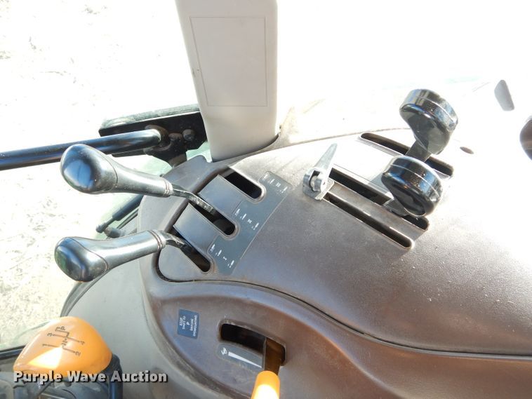 image for item GF9830 2007 John Deere 5625 tractor