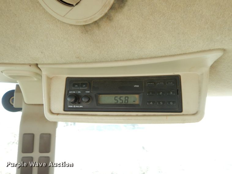 image for item GF9830 2007 John Deere 5625 tractor